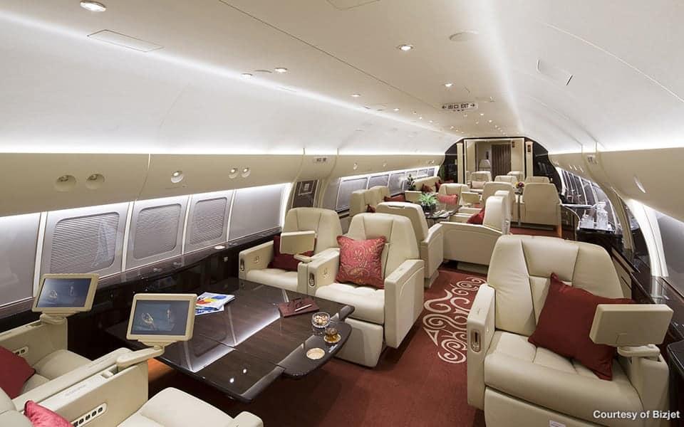 Why Luxury Tour Operators Choose Private Jets for Their Clients