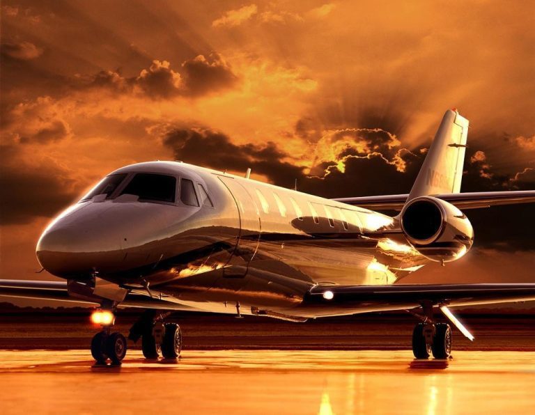 PrivateJetia Private Jet Fly 33