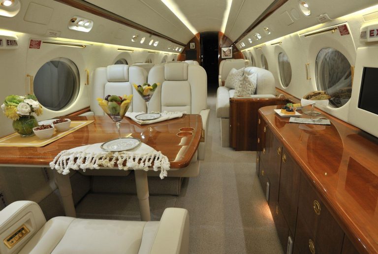 PrivateJetia Private Jet Fly 62
