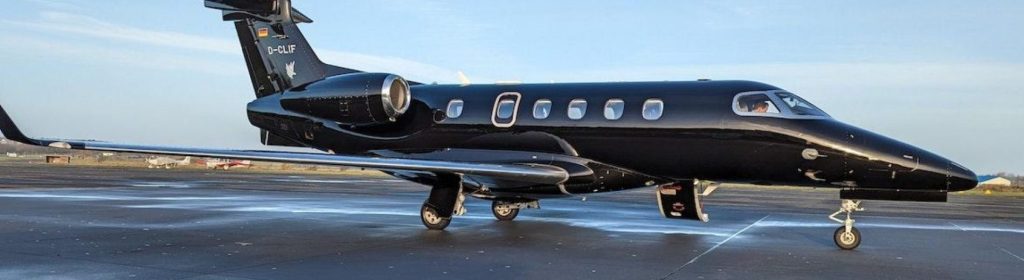 cropped cropped Luxury Travel Private Jet Privatejetia 29.jpg