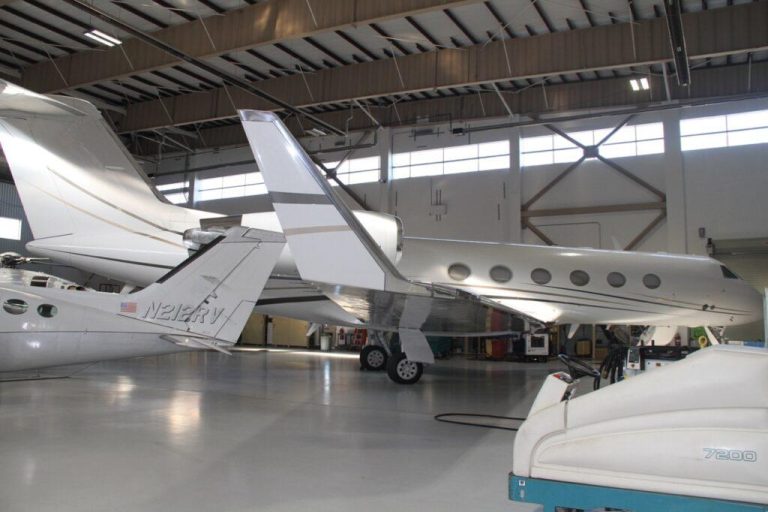 privatejetia private jet maintenance 6